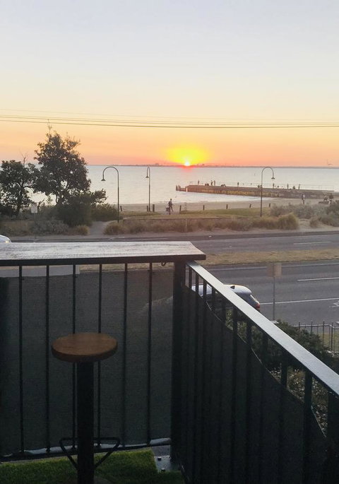 Beach Front Beauty - Kempsey Accommodation 18
