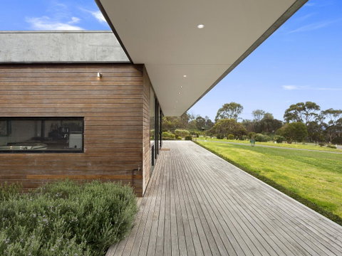 Cypress Hill - Kempsey Accommodation 9