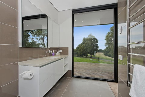 Cypress Hill - Kempsey Accommodation 6