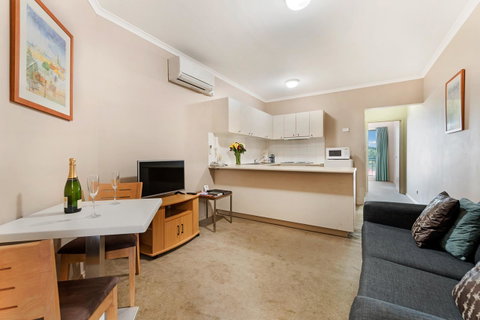 Punt Road Apartment Hotel - Kempsey Accommodation 13