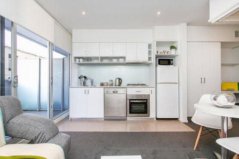 Complete Host The River Apartments - Kempsey Accommodation 0