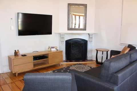 Abbey View - Kempsey Accommodation 8
