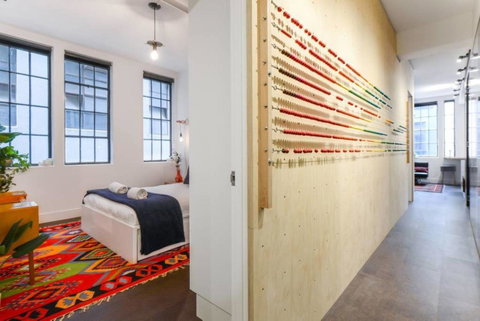 Spacious Designer Warehouse Melbourne CBD Apartment - Kempsey Accommodation 0