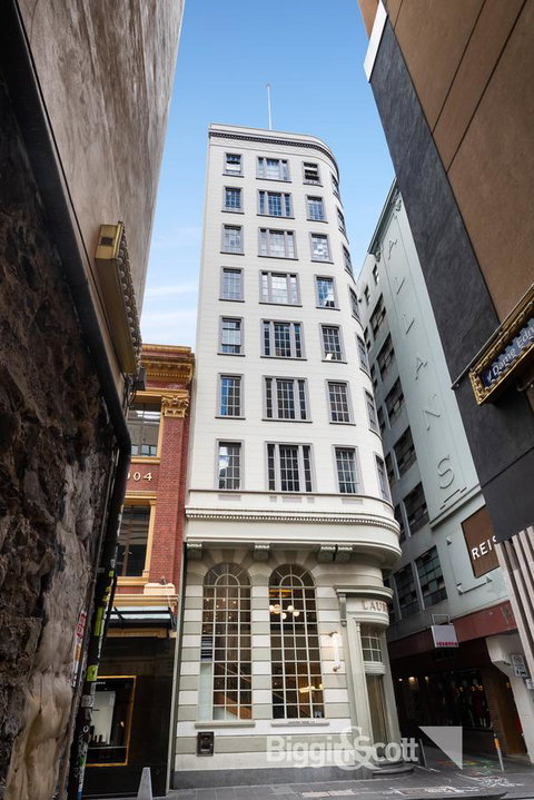 Spacious Designer Warehouse Melbourne CBD Apartment - Kempsey Accommodation 1