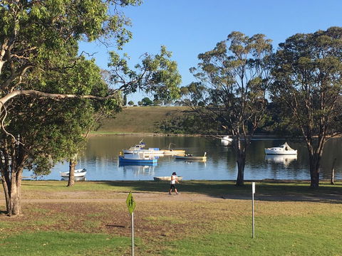 The Wheelhouse - 2BR Waterfront Apt In Town - Kempsey Accommodation 20