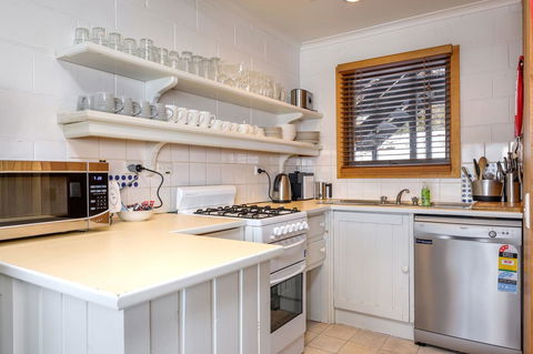 FOUNTAINS 3, Mount Hotham - Kempsey Accommodation 9