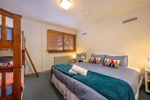 FOUNTAINS 3, Mount Hotham - Kempsey Accommodation 5