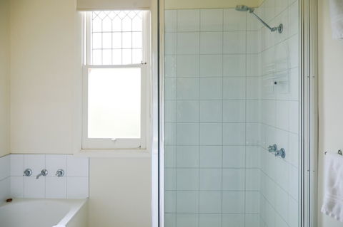 Miss Pym's Cottage - Kempsey Accommodation 9