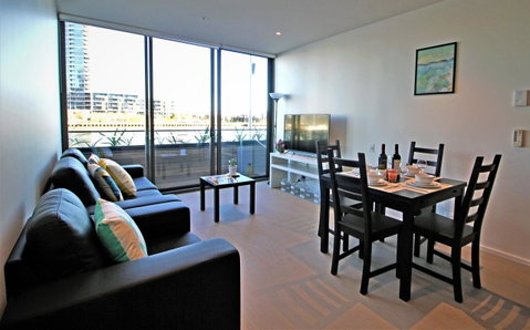 Auzzie Apartments Docklands, Melbourne - Kempsey Accommodation 4