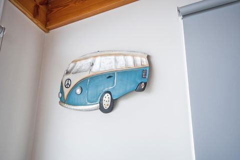 Stunning Waterfront Only 10 Minutes To Phillip Island - FREE EV UNIT 7kW For Electric Cars - Pet Friendly, Fireplace FREE WIFI Wine & Chocolates - Kempsey Accommodation 24