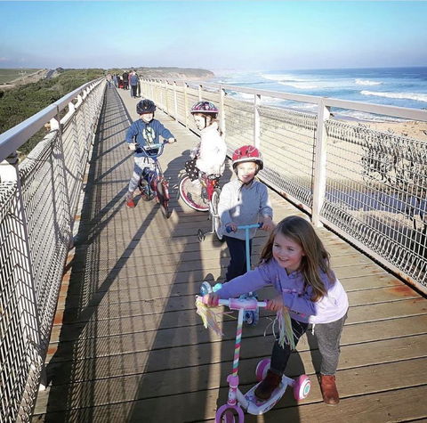 Stunning Waterfront Only 10 Minutes To Phillip Island - FREE EV UNIT 7kW For Electric Cars - Pet Friendly, Fireplace FREE WIFI Wine & Chocolates - Kempsey Accommodation 27