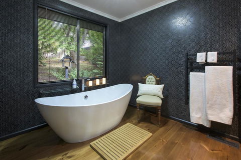 The Beeches - Olinda - Kempsey Accommodation 0