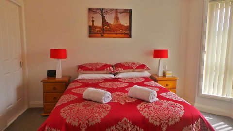 The Bell House - Kempsey Accommodation 1