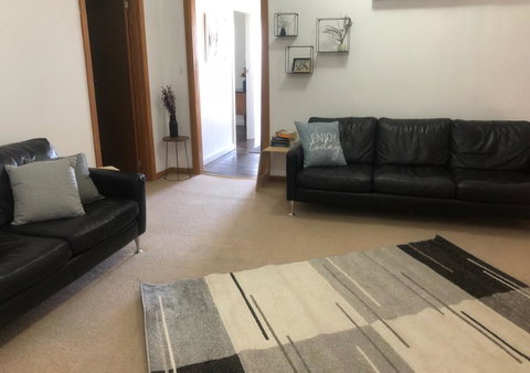 The Boat House - Kempsey Accommodation 3
