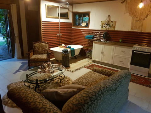 The Cabin - Kempsey Accommodation 1