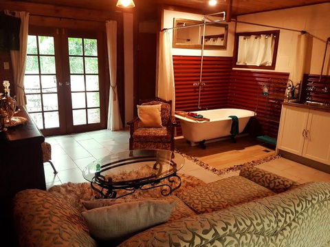 The Cabin - Kempsey Accommodation 0