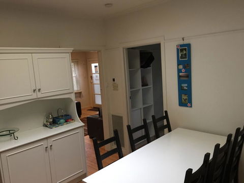 The Cute Beach House - Kempsey Accommodation 3