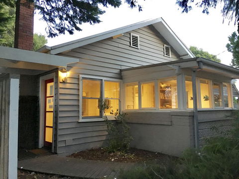 The Cute Beach House - Kempsey Accommodation 1