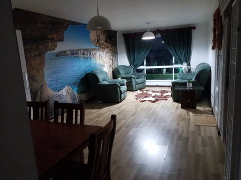 The DOLPHIN PLACE - Kempsey Accommodation 1