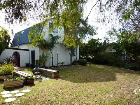 The Doo Drop Inn - Kempsey Accommodation 3