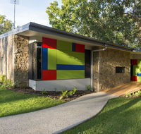 The Feathered Nest - Luxury Wildlife Retreat - Kempsey Accommodation