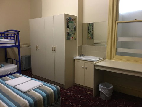 The Formby Hotel - Kempsey Accommodation 1
