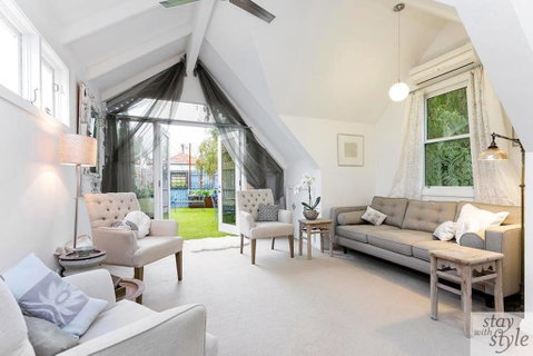 The Gatehouse - Light Filled Cottage In The Leafy Suburb Of Hawthorn - Kempsey Accommodation 1