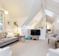 The Gatehouse - Light filled cottage in the leafy suburb of Hawthorn - Kempsey Accommodation