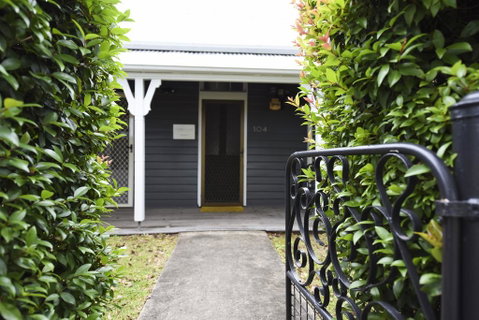 The Grey House - Kempsey Accommodation 2