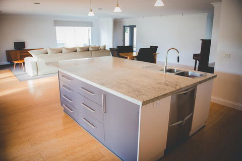 The Hicks - Kempsey Accommodation 1