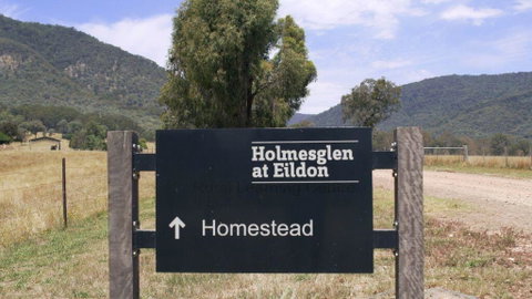 The Homestead At Holmeslgen At Eildon - Kempsey Accommodation 3