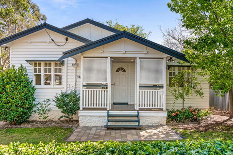 The Keepers House - Kempsey Accommodation 1