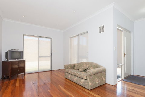 The Lane, Doubleview - Kempsey Accommodation 1