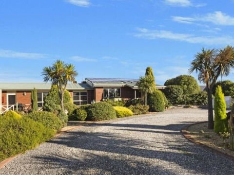 The Lodge - Kempsey Accommodation 2