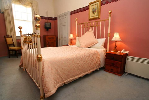 The Lodge On Elizabeth Boutique Hotel - Kempsey Accommodation 3