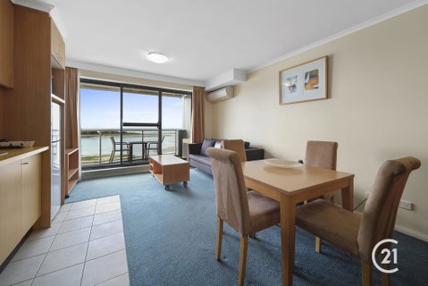 The Oaks Waterfront Resort, Unit 511 - Kempsey Accommodation 2