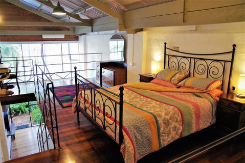 The Old Joyce Factory Loft Apartment - Kempsey Accommodation 3