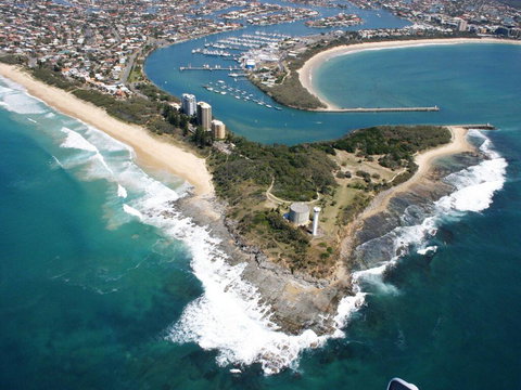 The Penthouse @ Point Cartwright - INSTANT HOTEL WINNER 2019 - Kempsey Accommodation 2