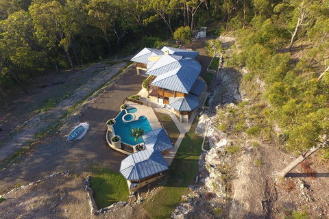 The Pool House - Kempsey Accommodation 0