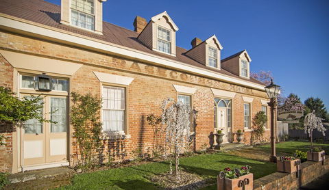 The Racecourse Inn - Kempsey Accommodation 0