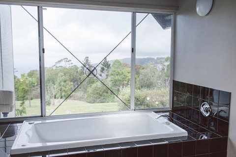 The Retreat Tamborine Mountain - Kempsey Accommodation 1
