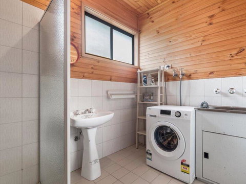 The Rosebud Beach Shack - Kempsey Accommodation 3