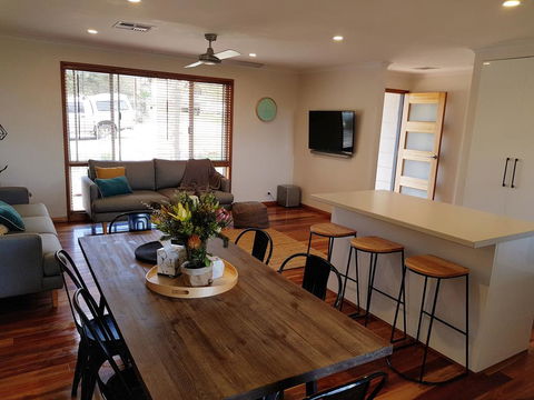 The Salty Gum - Maslin Beach - Kempsey Accommodation 0