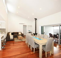 The Sands - Pet Friendly - 3 Min Walk to Beach - Kempsey Accommodation