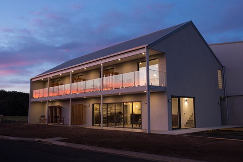 The Seabird - Kempsey Accommodation 0