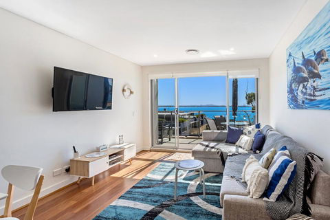 The Shoal Apartments, Unit 504/4-8 Bullecourt Street - Kempsey Accommodation 0