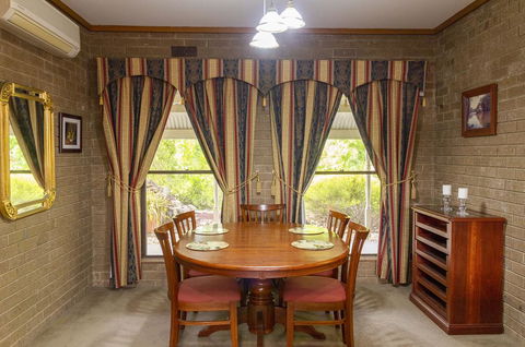 The Townhouse - Kempsey Accommodation 3