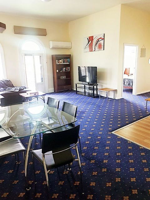 The Wharf Hotel - Kempsey Accommodation 3