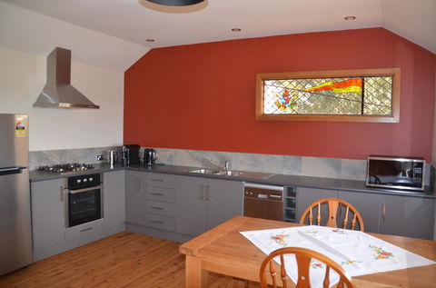 The Wicked Villa - Kempsey Accommodation 2