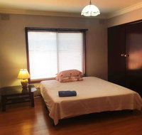 Thomastown antique house room 1 - Kempsey Accommodation